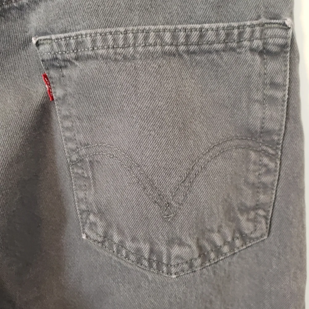Vintage Levis 505 Regular Fit Straight Leg Denim Gray‎ Jeans Red Tab Mens 36/29
